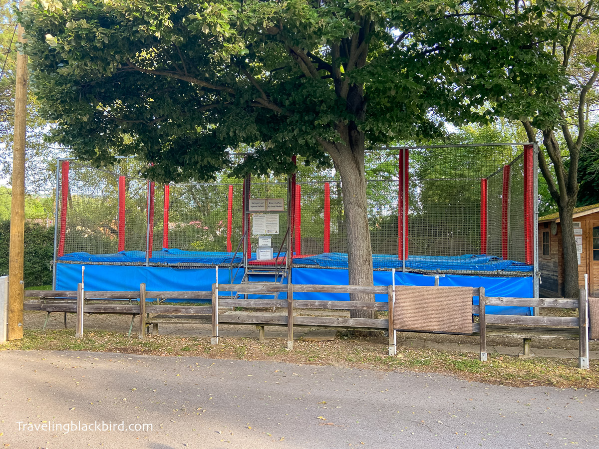 Trampoline Donaupark Camping Klosterneuburg