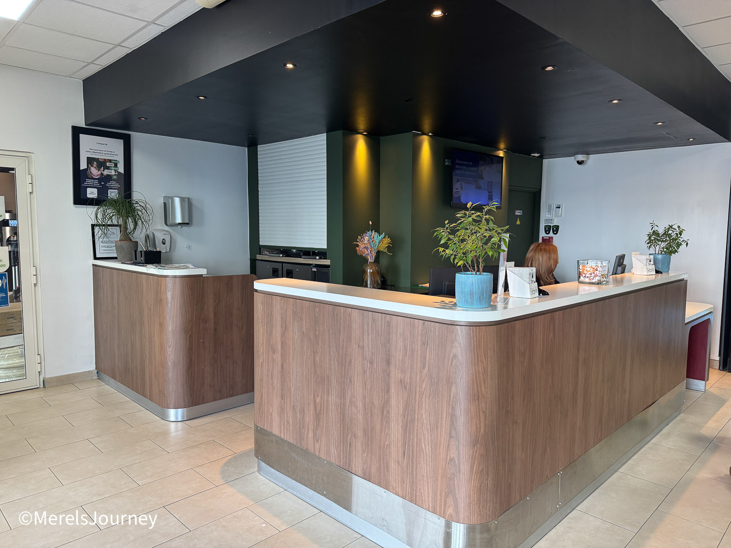 Lobby Campanile Paris Est – Pantin